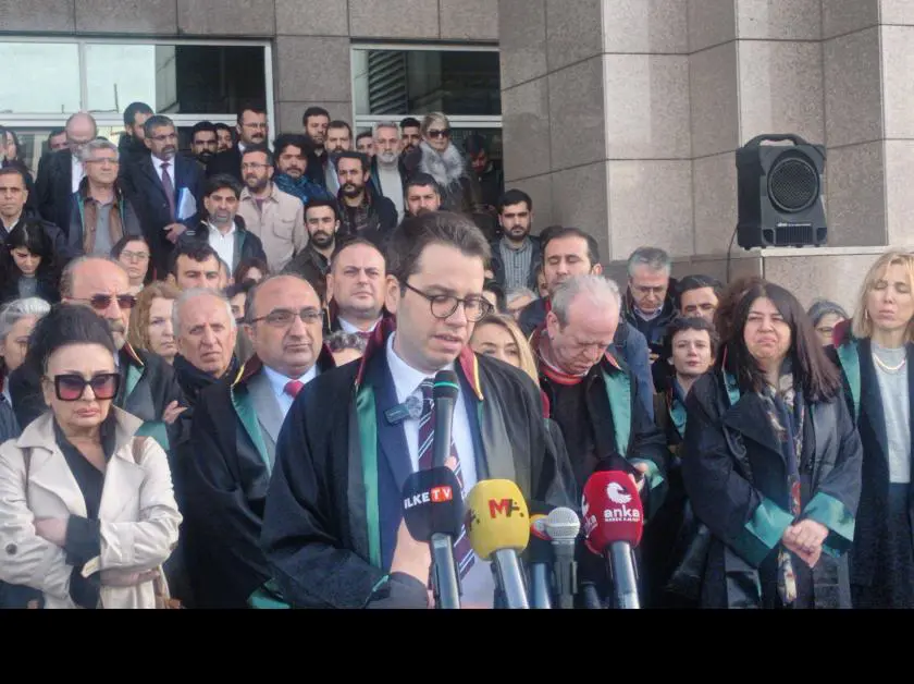 Baroya Stembolê binçavkirina Firat Epozdemir protesto kir