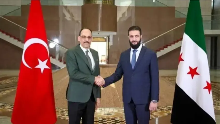 Îbrahîm Kalin li Samê bi Ehmed Sara re hevdîtin kir