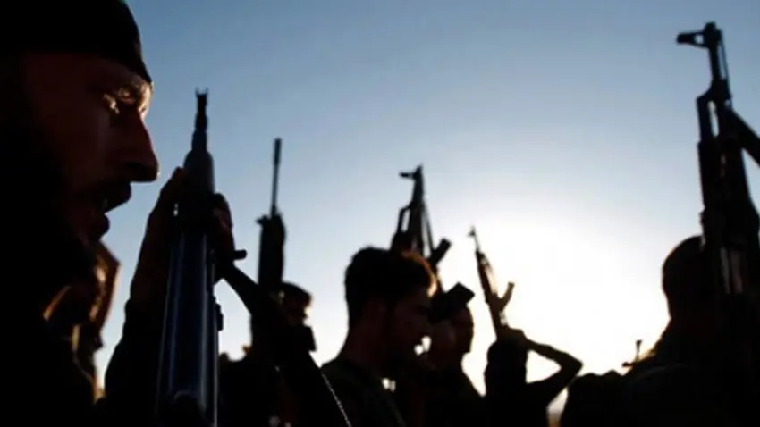 Li Sûriye û Rojava 372 kes bi guleyên bêserûber hatin kustin û birîndarkirin